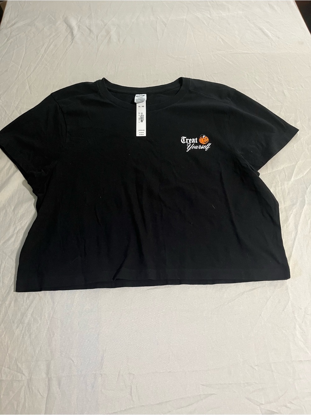 PINK Victoria's Secret Black Crop Tee with Orange Pumpkin Graphic Size XL NWT